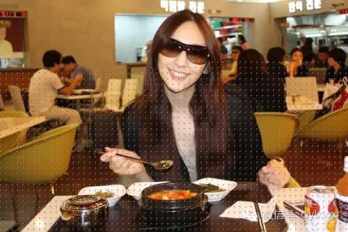 明星旅行糗事一籮筐 總有一個萌到你！