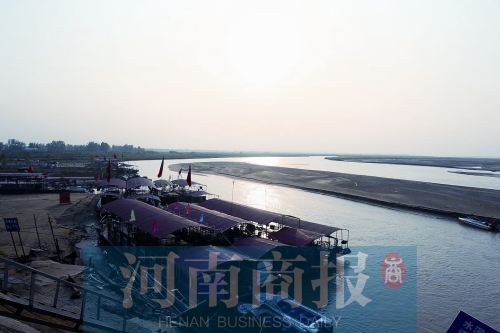鄭州黃河邊上多數(shù)“漁家樂”均無船檢、合格證等