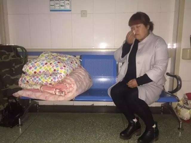登封86歲老人在ICU住5天 仨女兒全都避而不見(jiàn)