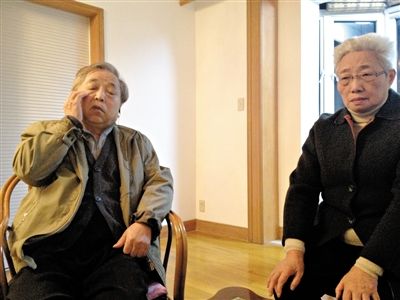 前晚，年過七旬的劉光嘉及妻子向記者講述強拆經過。