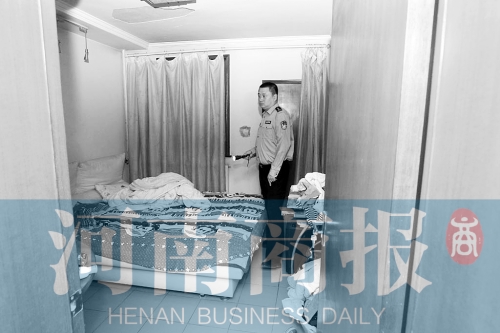 高某松家中，已經人去屋空