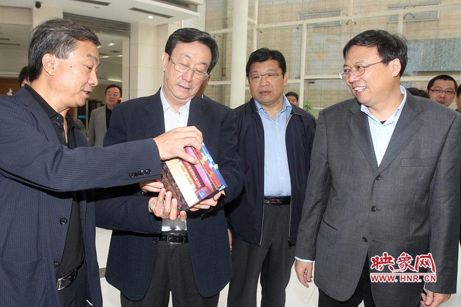 河南省委書記、省人大常委會主任郭庚茂視察河南電視臺 東方今報記者沈翔 劉棟杰/攝