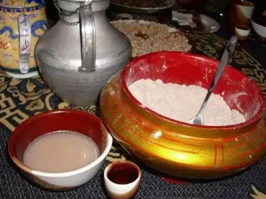 新疆奇葩”黑暗料理“ 你吃過嘛？