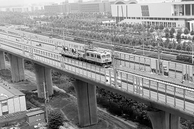 開(kāi)城鐵建成通車之后，將開(kāi)行時(shí)速200公里的動(dòng)車組，屆時(shí)，鄭州到開(kāi)封的用時(shí)將縮短為19分鐘