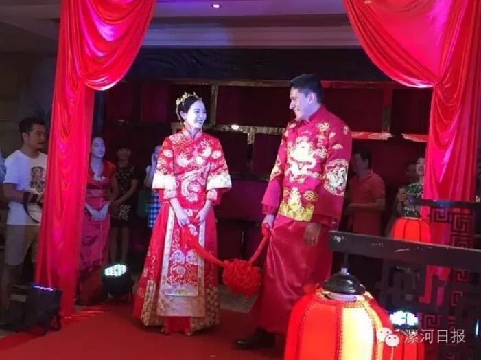 婚禮現場。 婚禮現場。