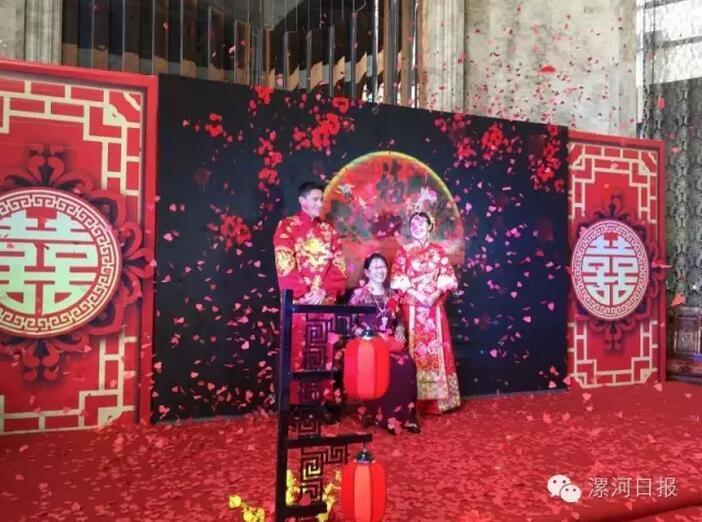 婚禮現場。 婚禮現場。
