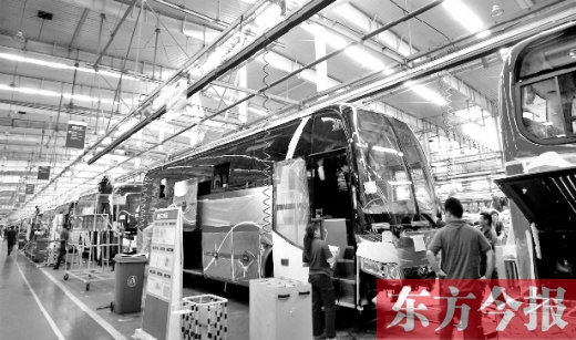 隨著能源和環保的壓力加大，跟隨國家的產業風向標，河南汽車產業也大力發展電動汽車，力求“彎道超車”。