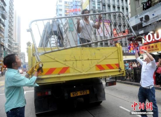 10月22日，香港違法“占領(lǐng)中環(huán)”行動進(jìn)入第25日。