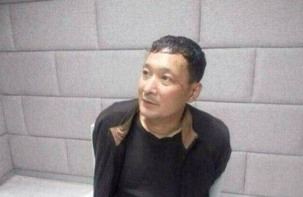 圖為在逃犯罪嫌疑人王慶新。
