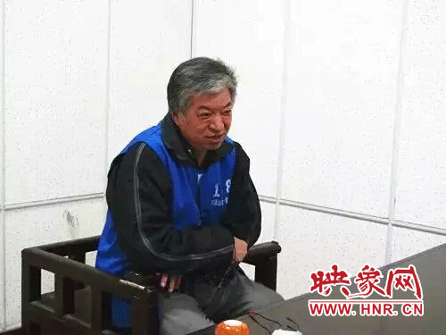 朱家臣在監獄接受采訪