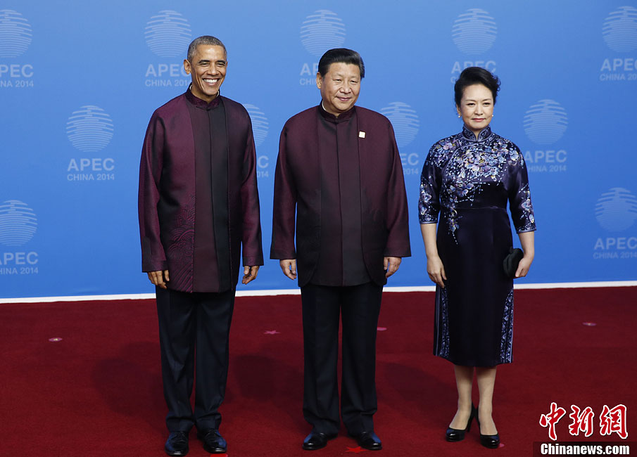 圖為習(xí)近平夫婦歡迎美國(guó)總統(tǒng)奧巴馬。中新社發(fā) 杜洋 攝