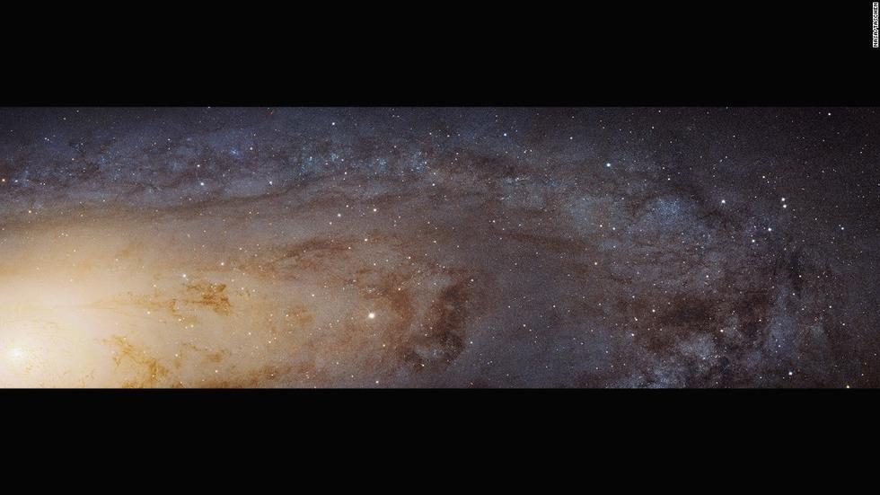 離銀河系較近的仙女座星系可以在晴朗的黑夜被肉眼觀測到。