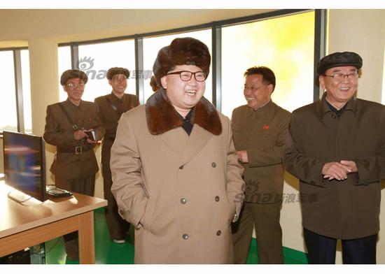 金正恩現場指導工作。