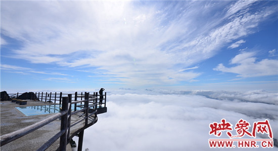 這個(gè)夏天,21℃老君山精彩不斷、主題活動(dòng)驚爆眼球、更有百萬大獎(jiǎng)等你拿!