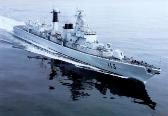 　青島艦是是中國(guó)按照西方現(xiàn)代化標(biāo)準(zhǔn)建造的第一種主力戰(zhàn)艦。